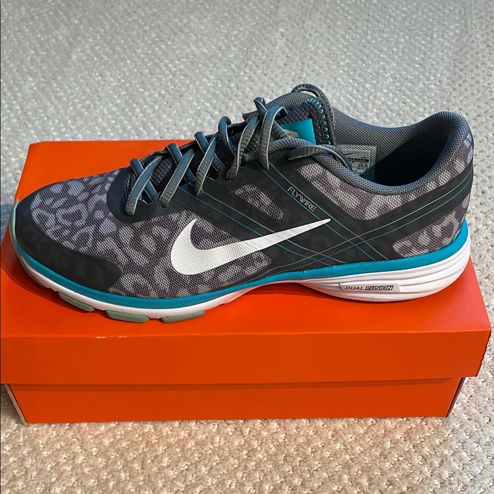 Nike Dual Fusion TR 2 Athletic Shoes
